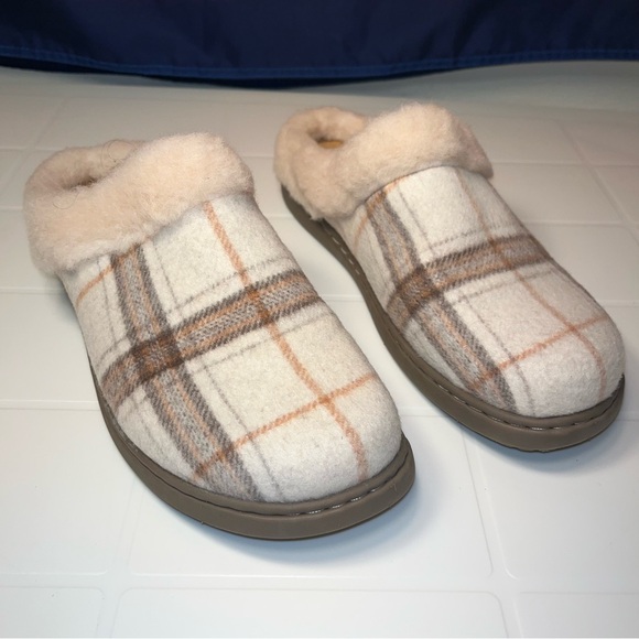 Born Shoes - Born Womens Size 10 Ali Winter White Plaid Wool Slip On Slippers Shoes
